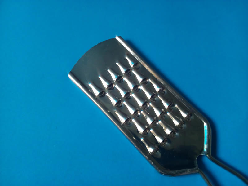 Papaya grater